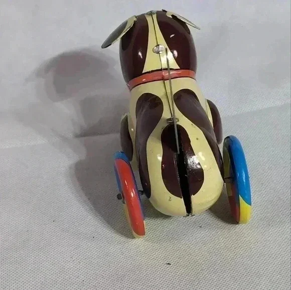 Metal Wind up toy Puppy with Ball press tail down to wind - Picture 2 of 5